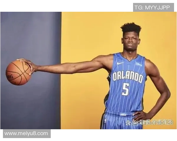 篮球明星长臂的秘密揭秘如何在比赛中利用身高优势取得胜利